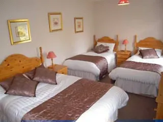 Avondale Farmhouse Bed & Breakfast Pettigoe
