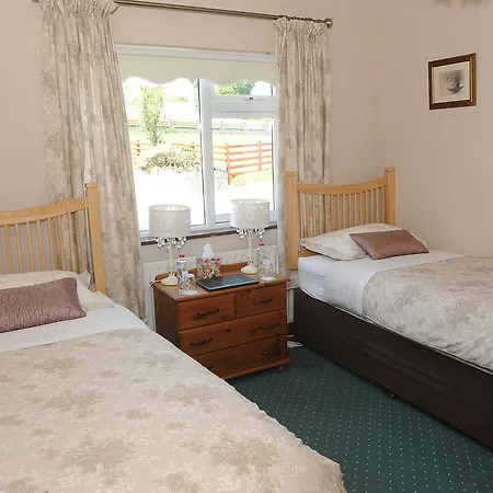 Avondale Farmhouse 3*