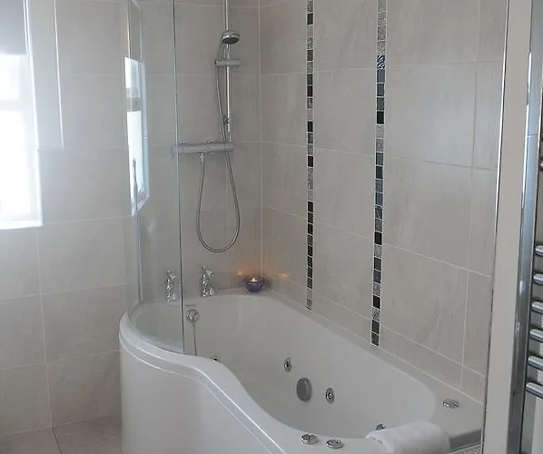 Avondale Farmhouse Bed & Breakfast Pettigoe