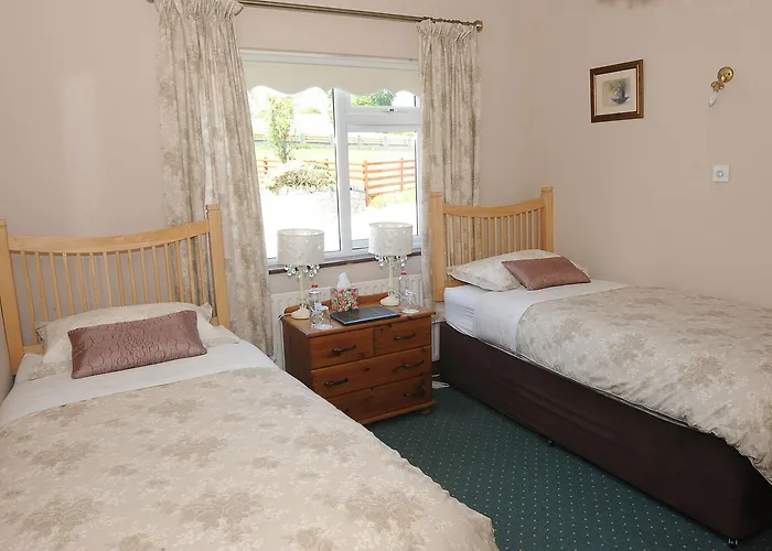 Avondale Farmhouse 3*